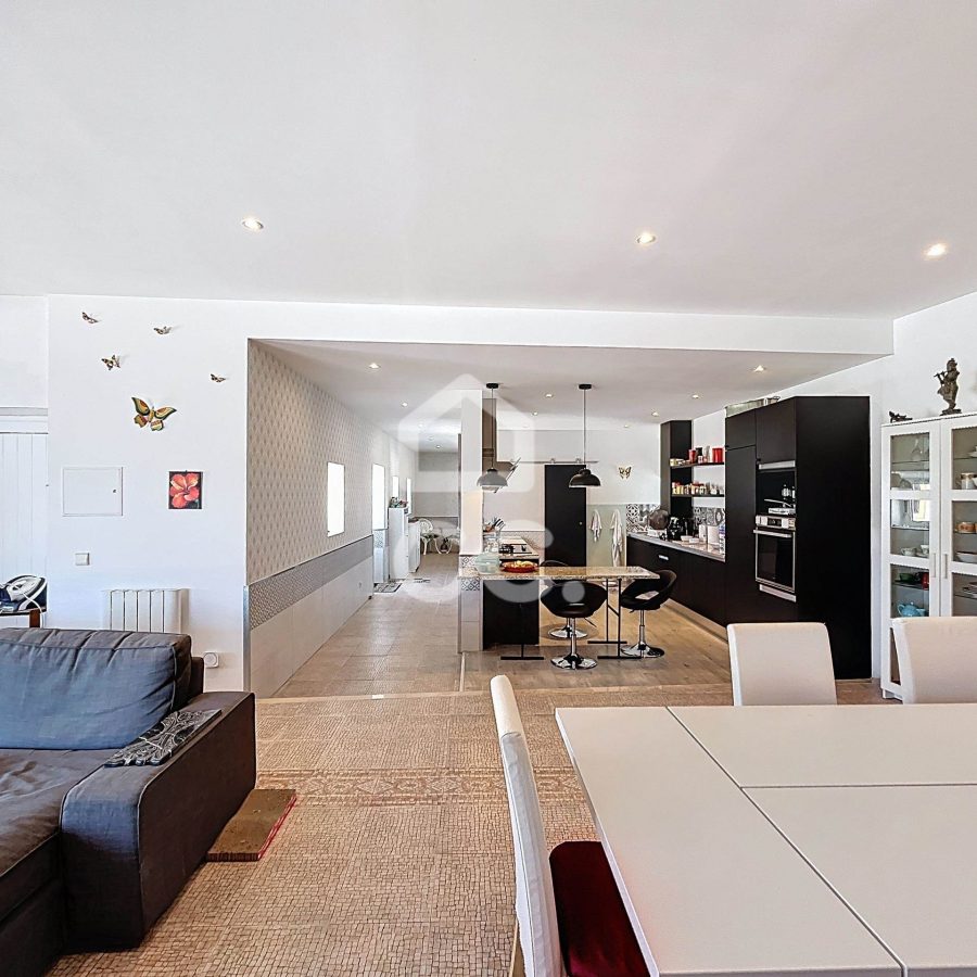 2032-109754-86bc868e92279ff7abe4d544f0549647a6f61f1c1396b6d70f9b3fee2135fd23-af5cb36e-809f-49ee-87f9-ef23610db29d