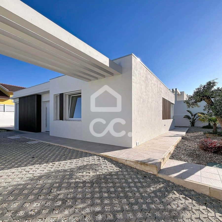 2032-109807-86bc868e92279ff7abe4d544f0549647a6f61f1c1396b6d70f9b3fee2135fd23-964969f3-db3e-4361-a533-9d62fc924eb6