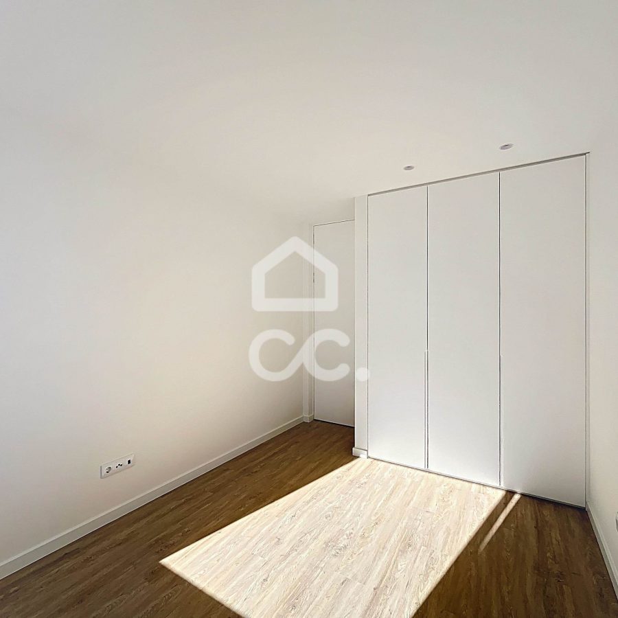 2032-109807-86bc868e92279ff7abe4d544f0549647a6f61f1c1396b6d70f9b3fee2135fd23-ce3c8b30-3d00-4b72-bc95-250b7493f591